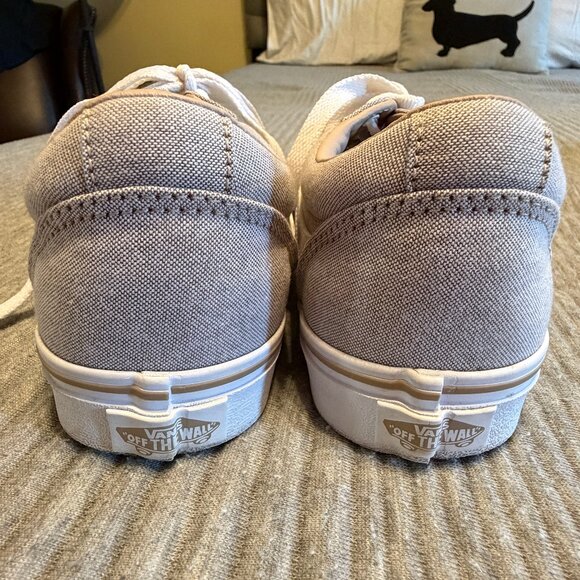 Womens Vans size 7 Old Skool Shoe in Light Tan with White Accents - Picture 5 of 8